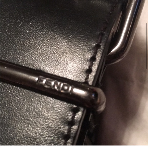 Authentic Fendi canvas zucca oyster shoulder bag - Picture 4 of 10